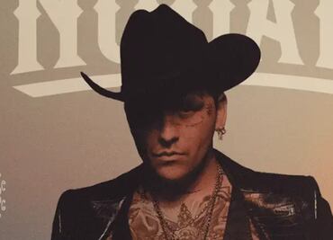 Christian Nodal luce bigote y anuncia concierto en la Ciudad de México