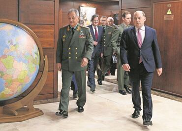 Más países piden a sus ciudadanos dejar territorio ucraniano