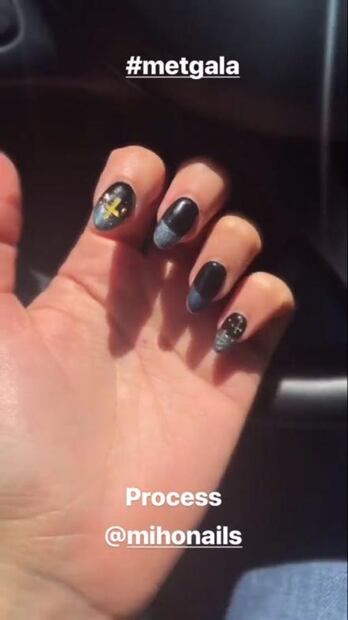 Así se prepara Eiza González para la Gala del Met