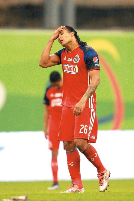 Carlos Peña lamentó el fallo desde los once pasos (FRANCISCO ESTRADA. JAM MEDIA)