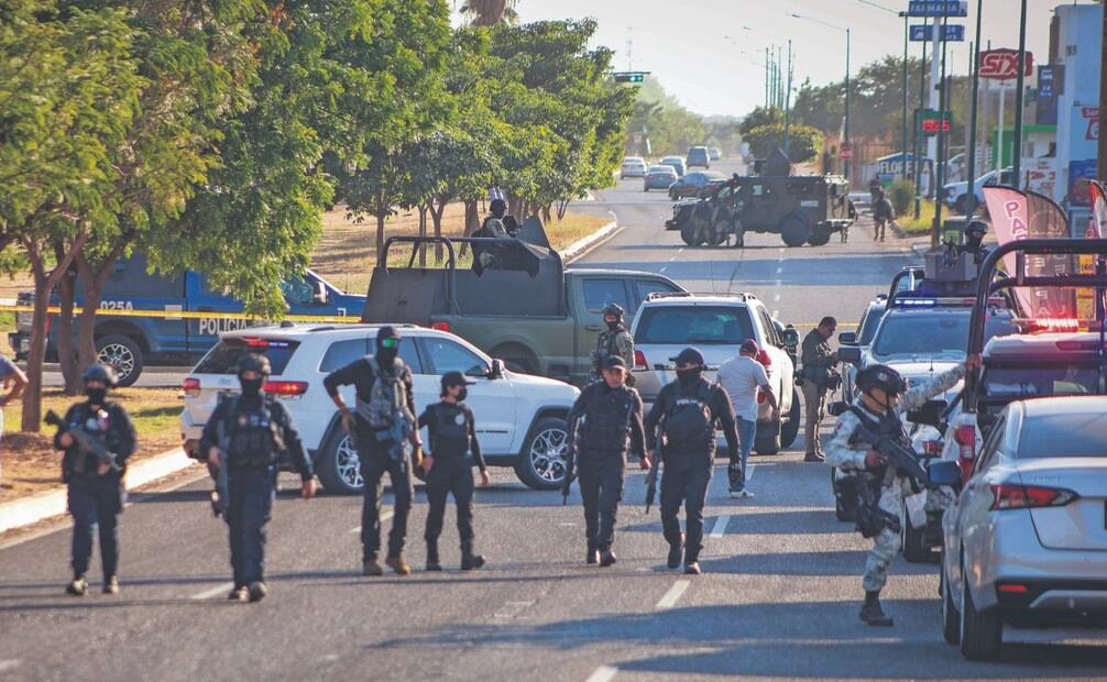 Federales realizaron los operativos en Culiacán. Foto: de JOSÉ BETANZOS ZÁRATE. CUARTOSCURO