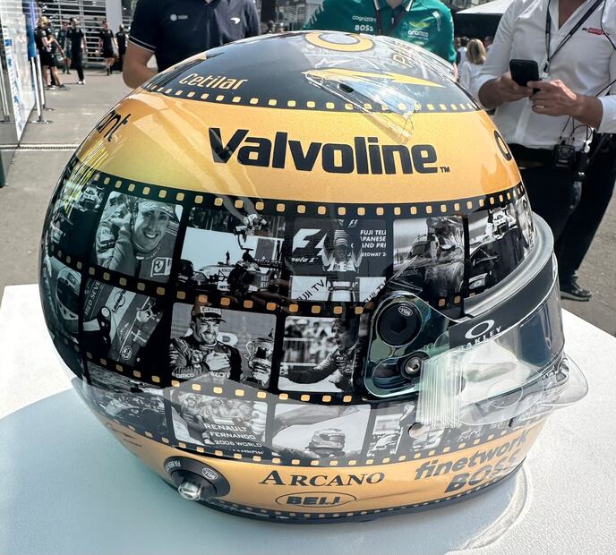 El casco especial de Fernando Alonso para el GP de México / Foto: Especiales
