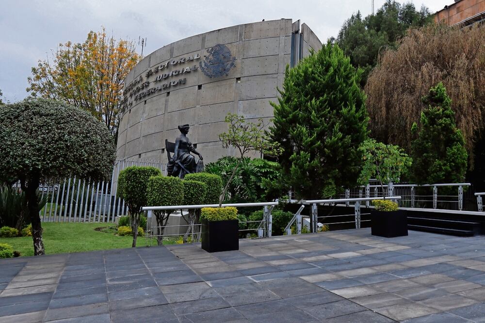 En el arranque del proceso electoral, el TEPJF enfrenta posible salida de su presidente. Foto: Fernanda Rojas | El Universal
