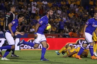 Cruz Azul rescata empate ante Tigres