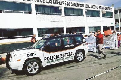 Policías exigen mejor salario y dejar de vigilar empresas