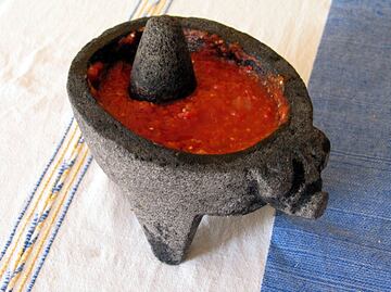 #RECETA Aprende a preparar salsas de molcajete