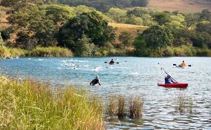 Hombre desaparece tras ingresar a nadar en la laguna Koila, Chiapas; implementan equipo de búsqueda 
