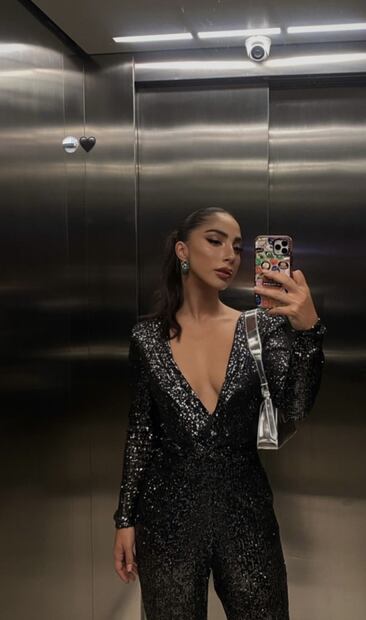 María Chacón se enfunda en body de lentejuelas con escote profundo