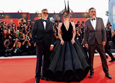 Lady Gaga desata locura y glamour en Venecia