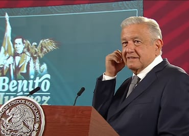 AMLO ofrece reducir comisiones que pagan migrantes por envío de remesas a México