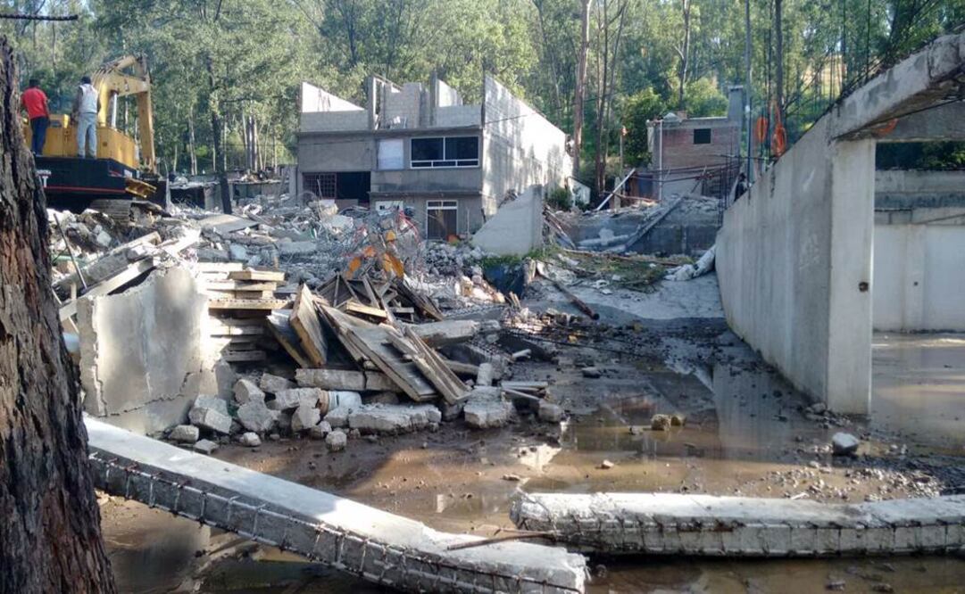 El templo cristiano "Ministerio Ciudad de Dios" fue derribado en la zona boscosa de Los Remedios. (Foto: Rebeca Jimenez)