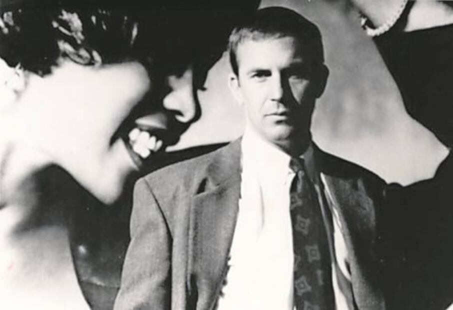 Whitney Houston: El coctel que apagó su voz
