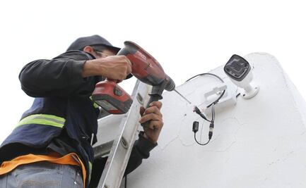 Instalan 49 luminarias y 27 cámaras de vigilancia para aumentar vigilancia en la UAEMéx