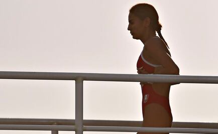 Paola Espinosa, dentro; Alejandra Orozco, fuera de plataforma 10 metros