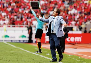 ¿Por qué no te callas?