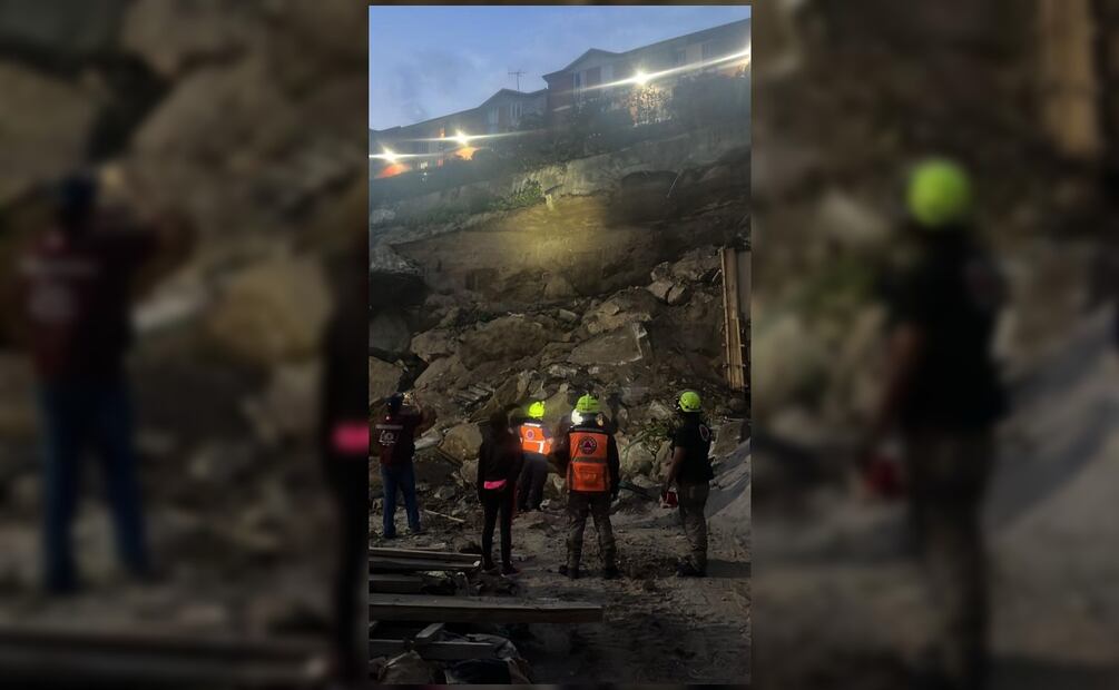 Se registro un desprendimiento de talud en la alcaldía Álvaro Obregón, no hay lesionados. Foto: Especial
