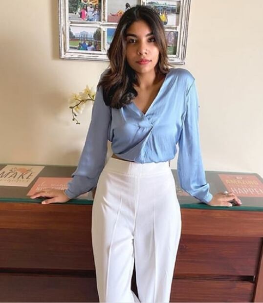 Aprende a combinar el pantalón blanco en verano