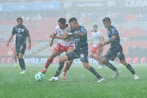 Resultado Liga MX: Necaxa, con solo nueve jugadores, cae ante Querétaro
