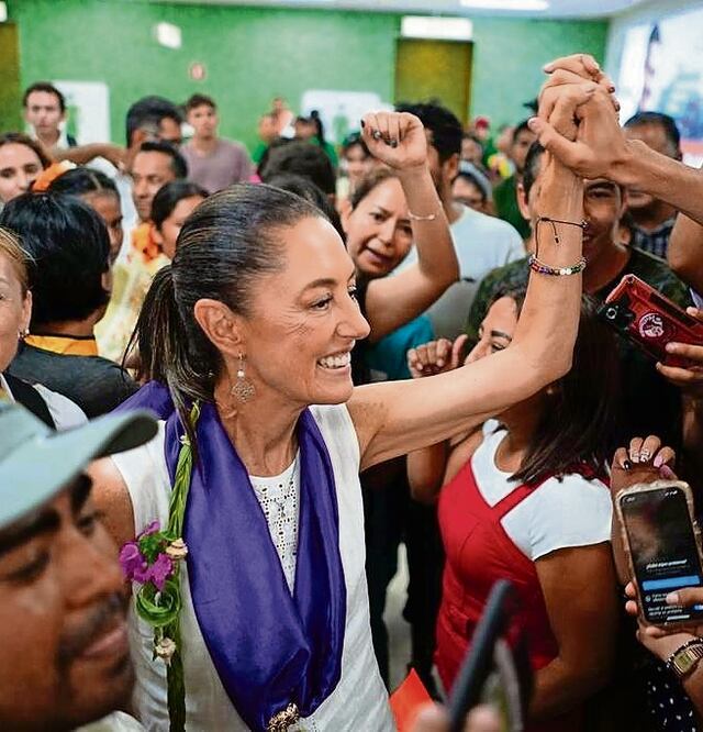 Claudia Sheinbaum afirmó que busca que todos los jóvenes tengan la oportunidad de acudir a la universidad. Foto: Especial