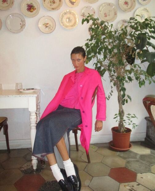 Alerta tendencia: Zapatos con calcetas a la vista