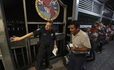 Quieren quitarlo, pero EU acuerda con México expulsar 100 cubanos al día bajo el polémico Título 42