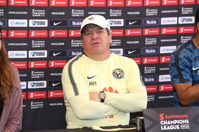 Miguel Herrera da su once que jugará frente a Saprissa