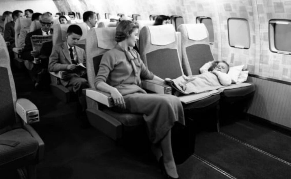 Cómo era viajar en avión durante los años 50 y 60