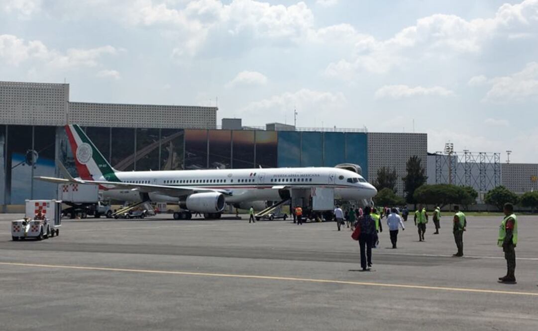 El presidente viajó en el avión "Presidente Juárez"-TP02. (FOTO: Francisco Reséndiz. EL UNIVERSAL)