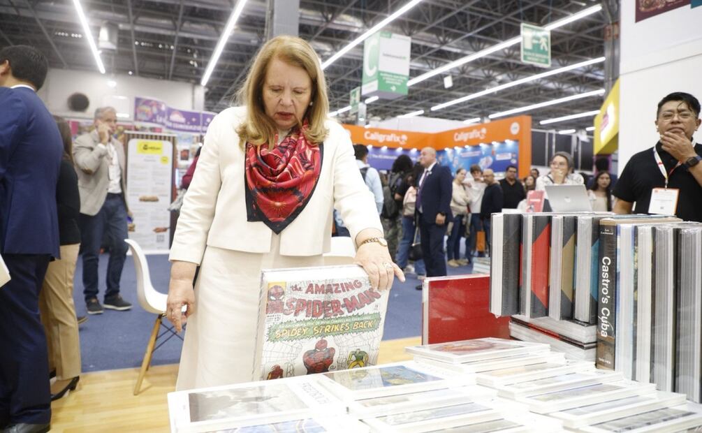 Ministra Loretta Ortiz Ahlf en la Feria Internacional del Libro de Guadalajara (FIL) (29/11/2025). Foto: Especial