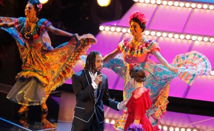 Gael García y Natalia Lafourcade cantan tema de "Coco" en los Oscar