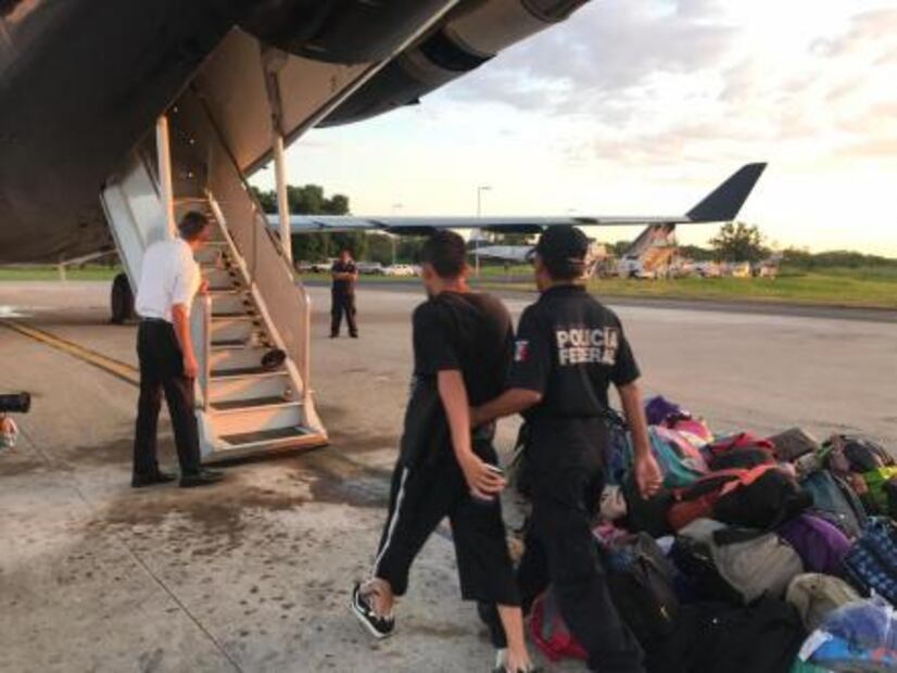 Identifican entre caravana migrante a dos hondureños con órdenes de captura