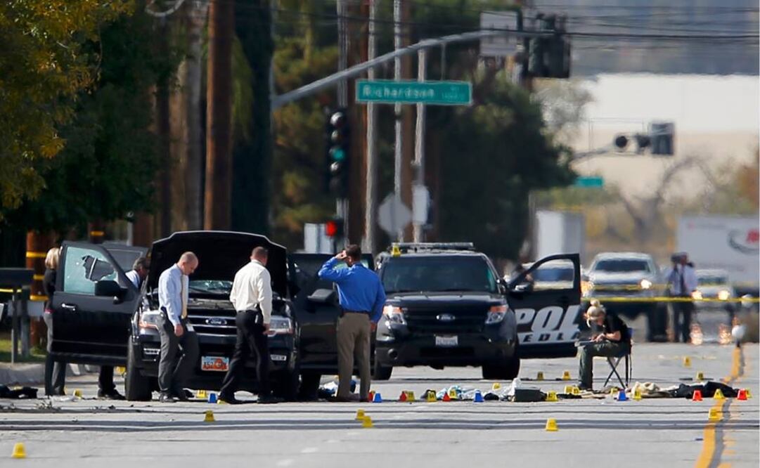 La policía informó esta tarde que los atacantes tenían más de mil 600 proyectiles cuando la policía los abatió en su SUV. (Foto: Reuters)
