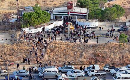 Buscan familiares en prisiones; hallan 40 cuerpos en hospital cerca de Damasco