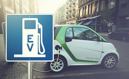 California demanda a Trump por revertir el veto de vehículos a gasolina en el estado;