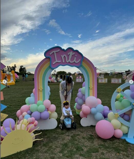 Primer cumpleaños de Inti, hija de la trapera Cazzu y el cantante mexicano Christian Nodal.