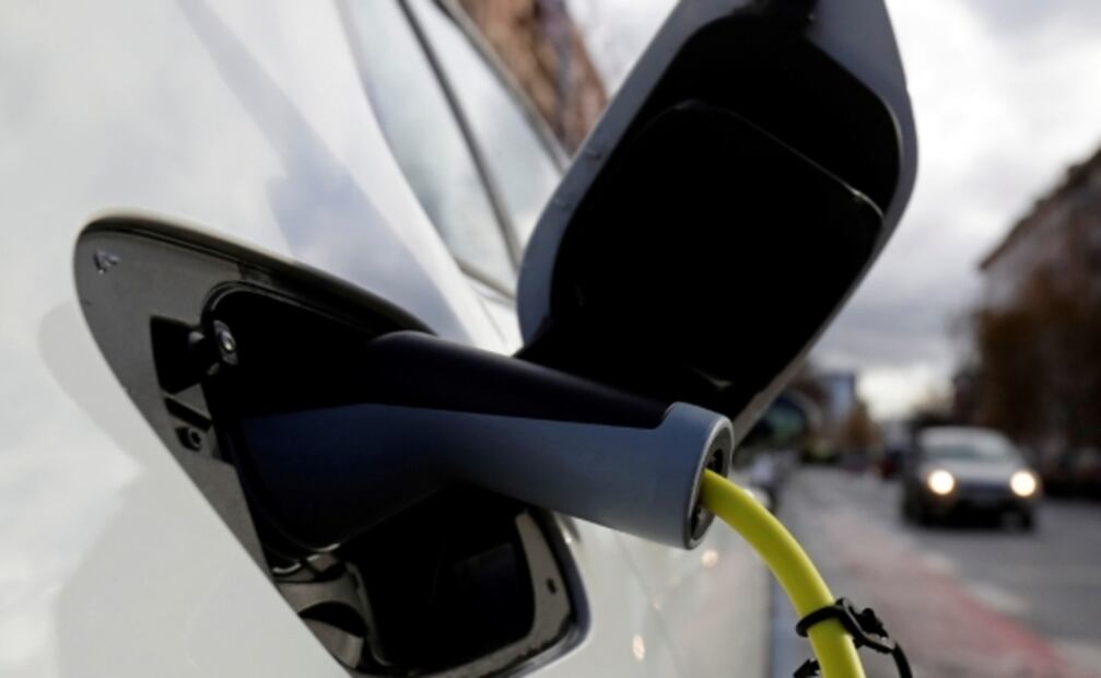 ¿Por qué no se venden los autos eléctricos en México?