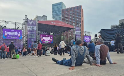 Cientos de personas se reúnen en Monumento a la Revolución para escuchar el concierto "Sirenas al ataque"; es homenaje a pioneras del Rock