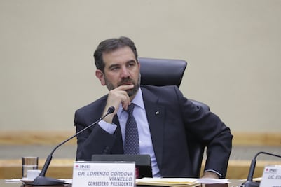 Parece que no buscan ahorros, sino controlar al INE: Córdova