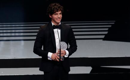 Invitan a Isaac Hernández al Castillo Windsor