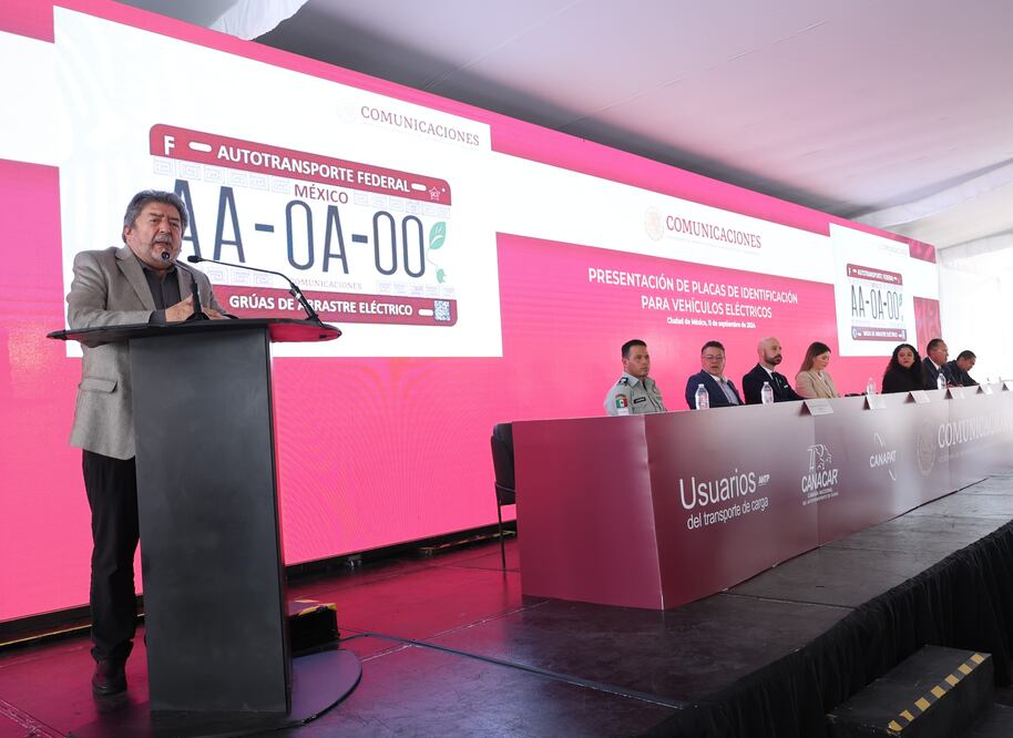 Las placas verdes exentan a sus portadores del programa "Hoy no circula". Foto: Gobierno de México