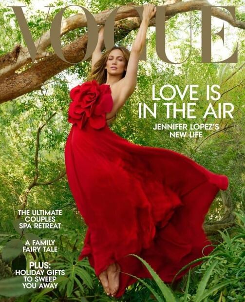 Jennifer Lopez luce como toda una diosa en la portada de Vogue