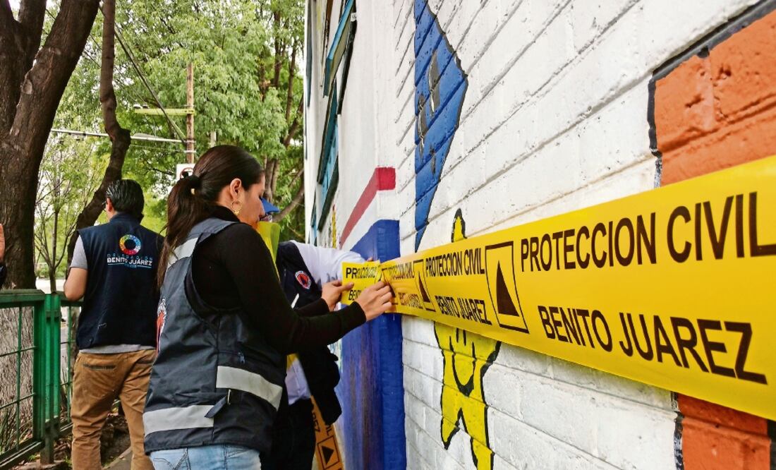 Autoridades de la delegación Benito Juárez colocaron sellos de clausura en diversos centros educativos por no cumplir con las medidas en materia de protección civil (ESPECIAL)