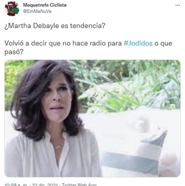 Comparan look de Martha Debayle con plumaje de Big Bird, de "Plaza Sésamo"