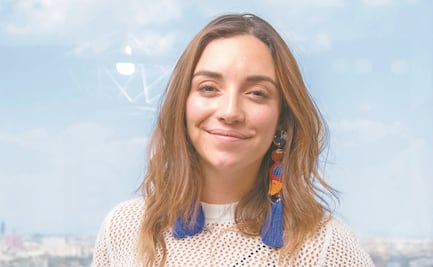 Regina Blandón le huye a los niños en cine