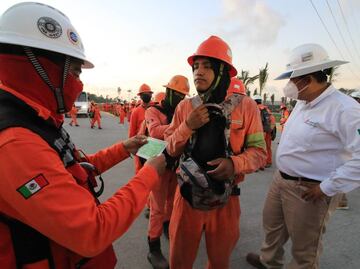 Sindicatos se deslindan de paro en Dos Bocas