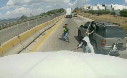 VIDEO: Tráileres embisten a ladrones en autopista Querétaro-Celaya