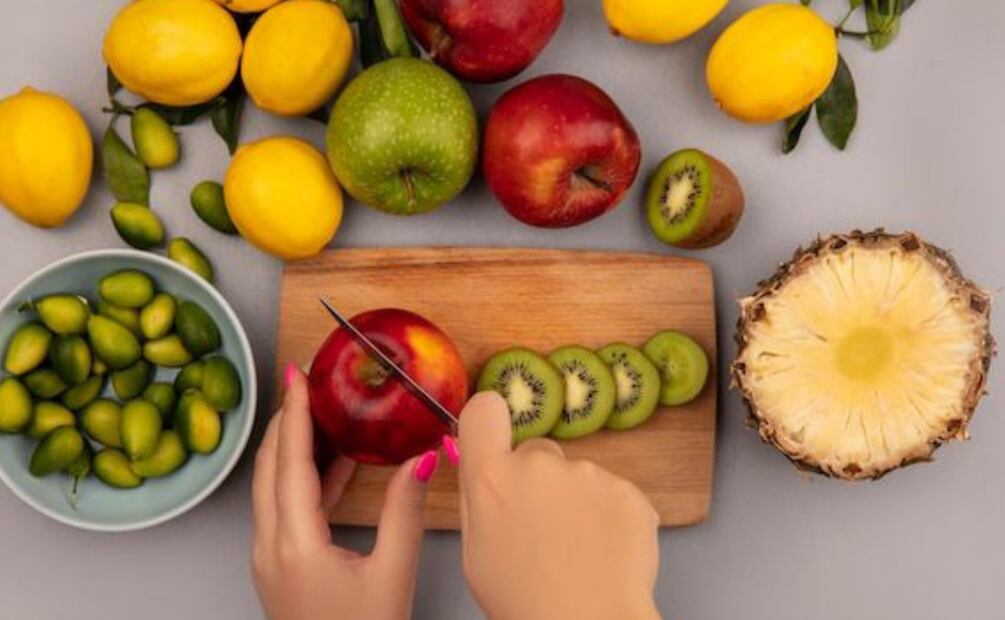 Las porciones en las que consumimos la fruta pueden aumentar la glucosa en la sangre. Foto: Freepik.