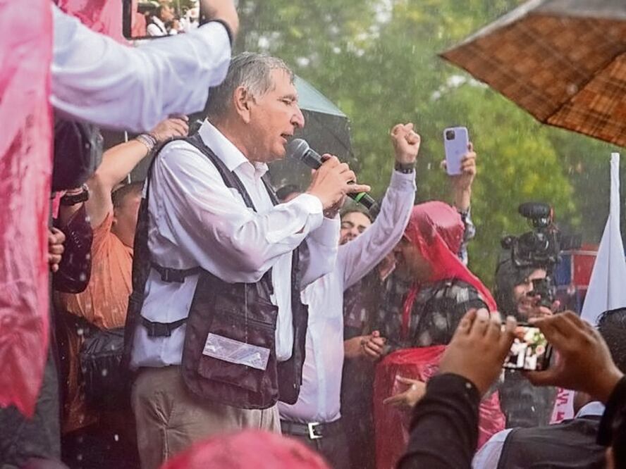 Adán Augusto López pidió el apoyo de los capitalinos. Foto: Especial