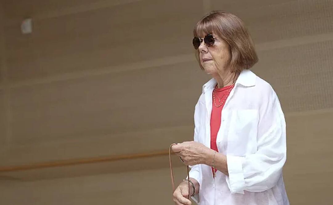 Gisèle Pelicot fue convertida en un auténtico símbolo feminista en Francia, explicó que cada día acude al juicio por todas las víctimas de violación y por aquellas mujeres y hombres que día tras día la apoyan, con aplausos en los juzgados y con mensajes a través de las redes sociales. Foto: AP