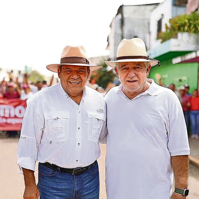 May y José R. López Obrador. Foto Especial